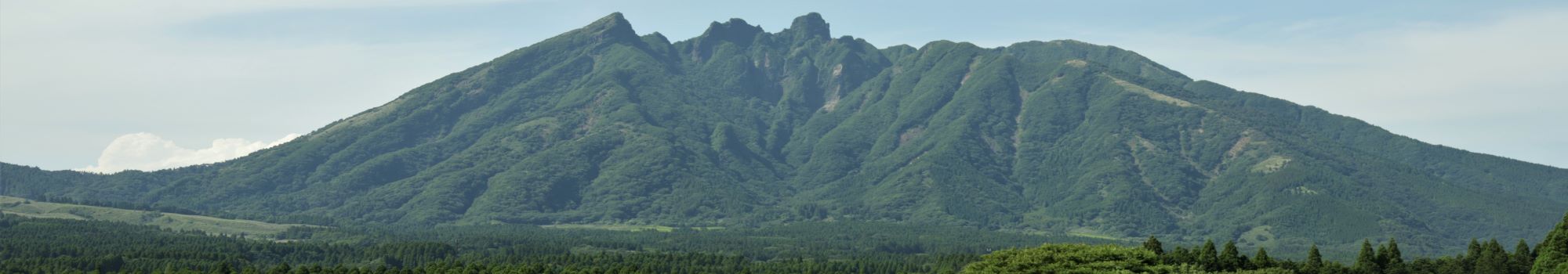 月廻り公園からの根子岳